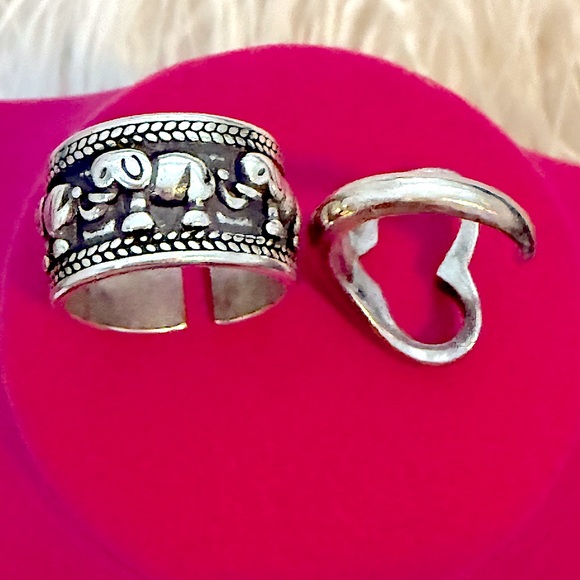 2 Sterling Silver Open Band Rings Heart size 4 & Elephants w/ Trunks up size 5 - Picture 1 of 9